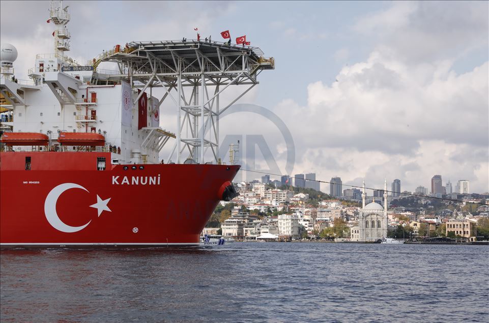 Kanuni sondaj gemisi Karadeniz'e uğurlandı