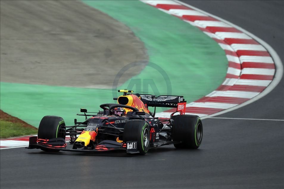 للمرة الـ3.. فيرشتابن يسجل أسرع زمن بتجارب "فورمولا 1" بإسطنبول