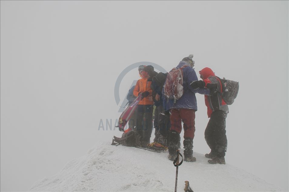 Turquie : Le Mont Agri, bientôt ouvert à l’escalade en hiver