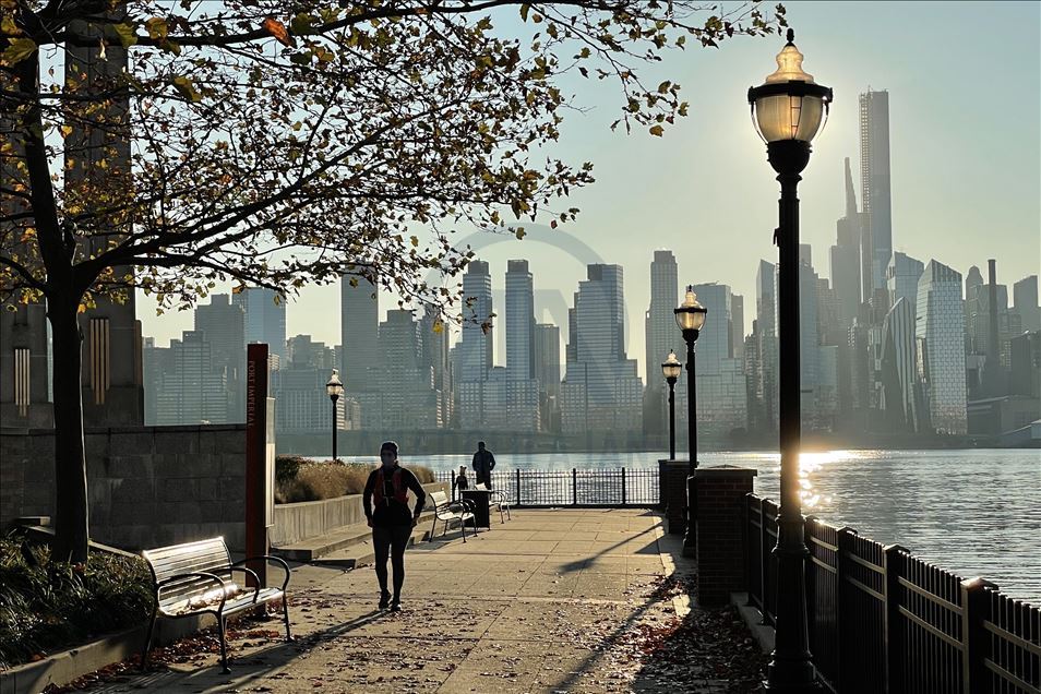 ABD'nin New York kentinde gün doğumu ve sabah sporu manzarası