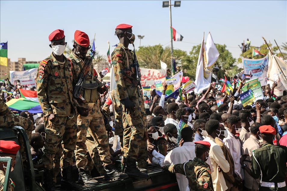 الخرطوم.. الآلاف يشاركون في "احتفالات السلام"