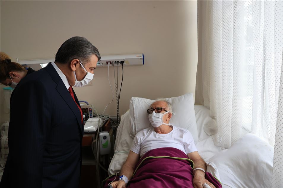 Enkaz altından hayata yeniden "merhaba" dediler