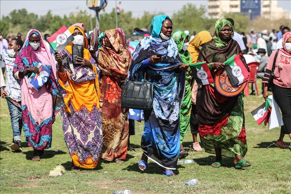 الخرطوم.. الآلاف يشاركون في "احتفالات السلام"