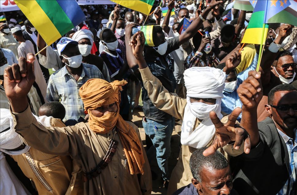 الخرطوم.. الآلاف يشاركون في "احتفالات السلام"