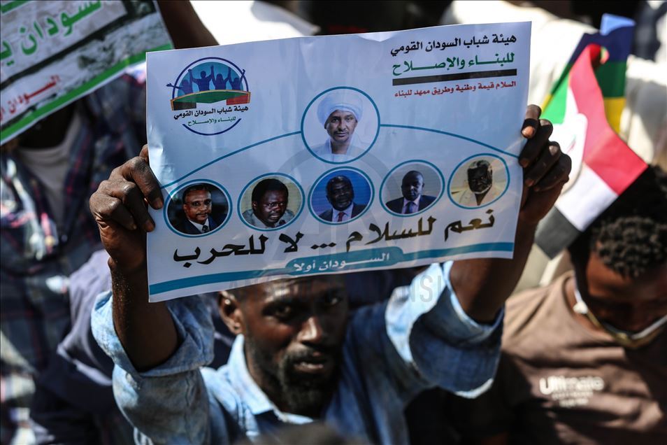 الخرطوم.. الآلاف يشاركون في "احتفالات السلام"