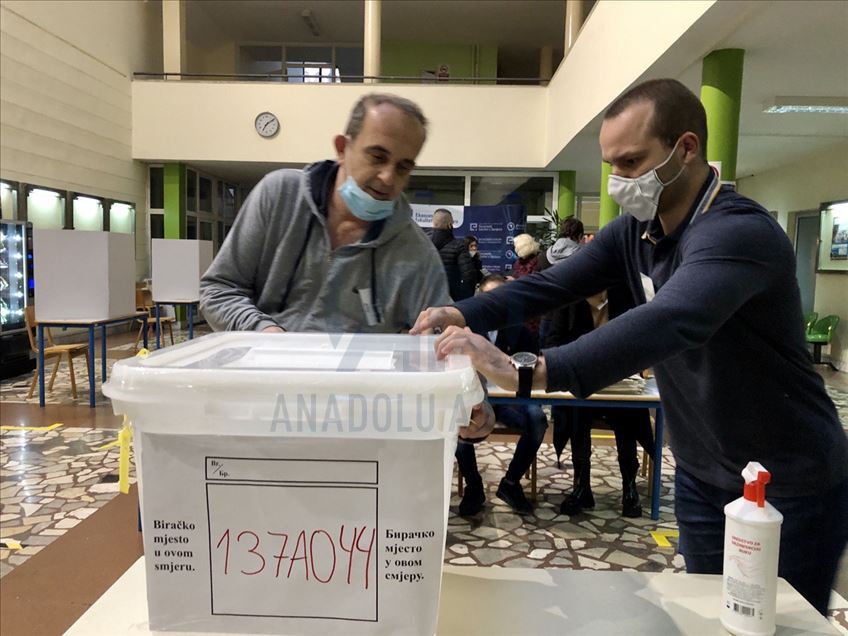 Počeli izbori u BiH: Više od tri miliona građana bira lokalnu vlast među 30.809 kandidata 6