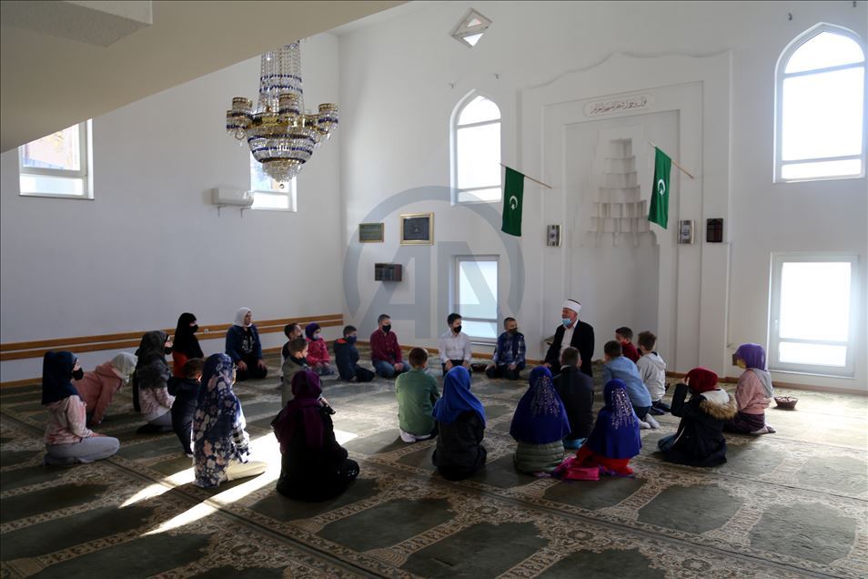 Tradita shekullore e ‘mektebit‘, përbën bazën e edukimit fetar në Bosnjë e Hercegovinë
