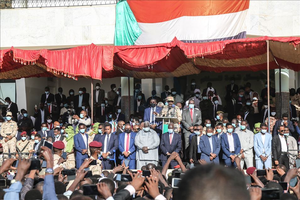 الخرطوم.. الآلاف يشاركون في "احتفالات السلام"