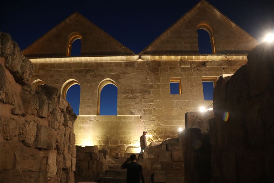 UNESCO adayı 7 asırlık ören yeri ışıklandırıldı