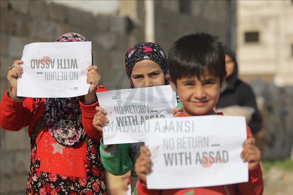 سوريا.. وقفة احتجاجية ضد مؤتمر عودة اللاجئين في مدينة "الباب"