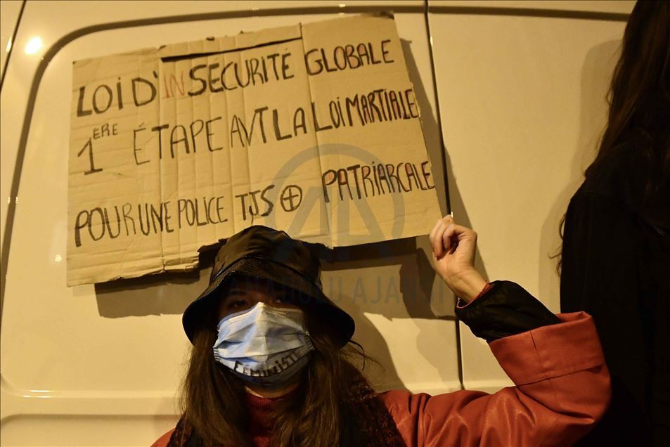 Thousands of demonstrators at the PPL Global Security Law protest in Paris