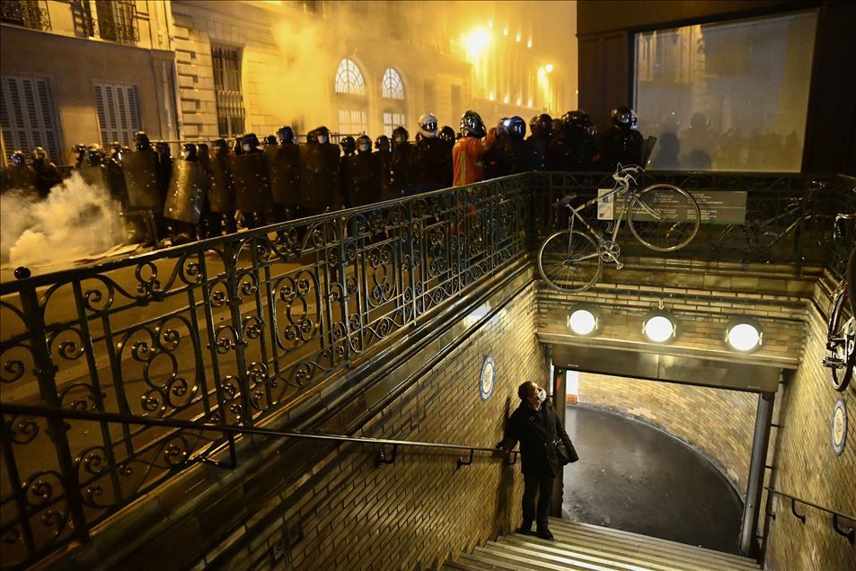 Thousands of demonstrators at the PPL Global Security Law protest in Paris