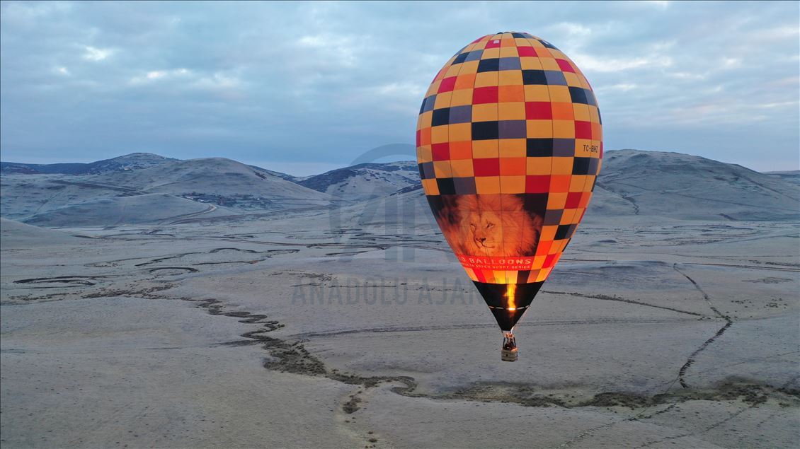 В Турции организуют полет на воздушном шаре над меандрами