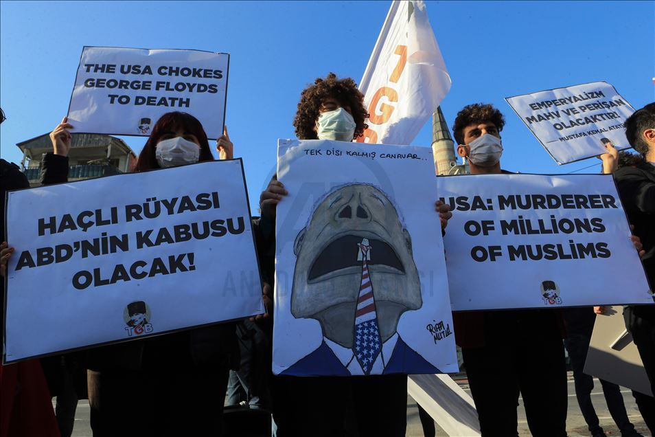 Protesta por la visita del secretario de estado de EEUU a Turquía 
