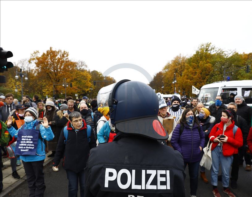 U Njemačkoj protest zbog mjera uvedenih protiv koronavirusa