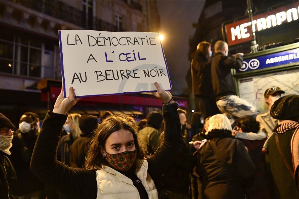 Thousands of demonstrators at the PPL Global Security Law protest in Paris