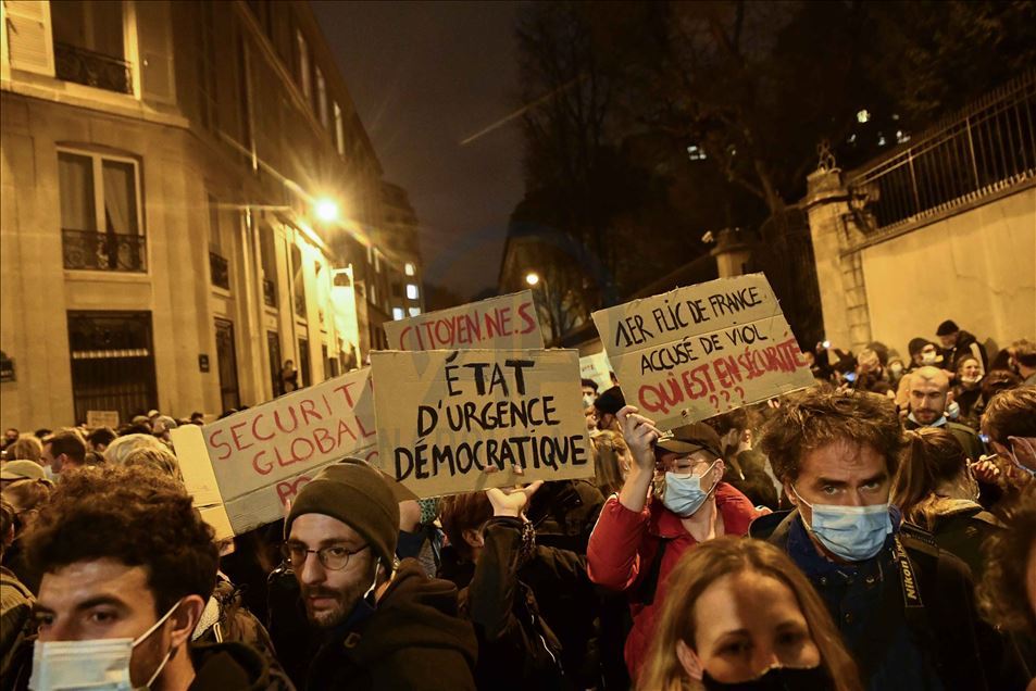 Thousands of demonstrators at the PPL Global Security Law protest in Paris