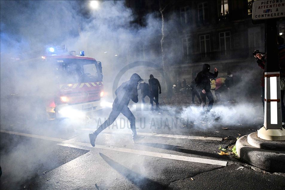 Thousands of demonstrators at the PPL Global Security Law protest in Paris