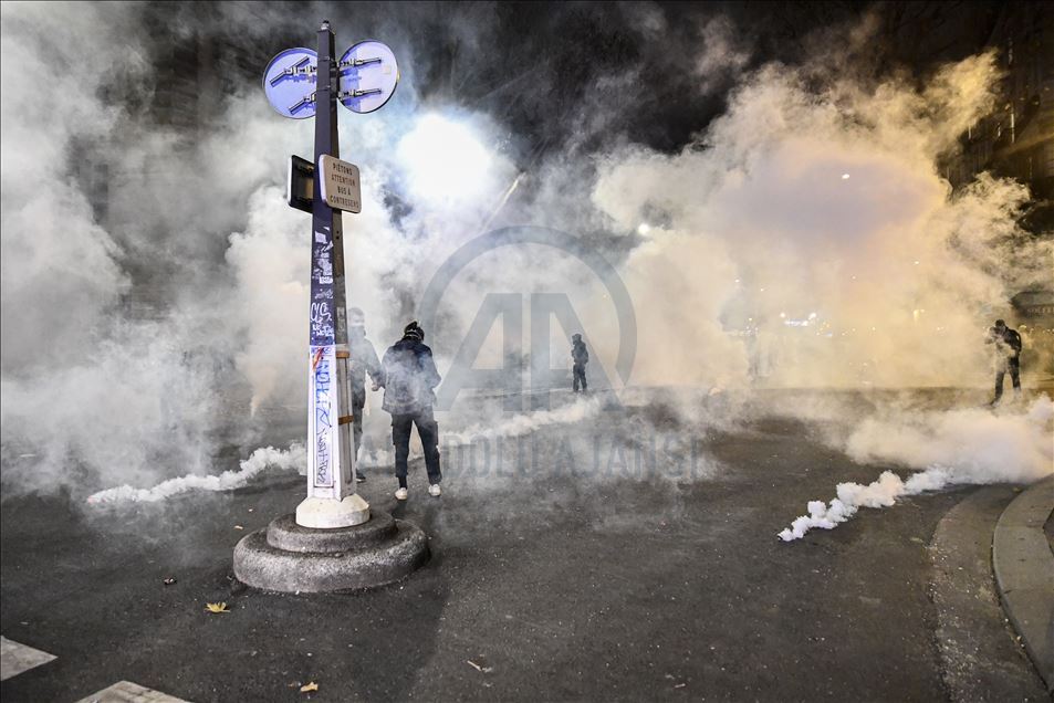 Thousands of demonstrators at the PPL Global Security Law protest in Paris