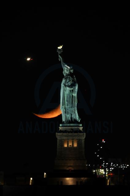 Polumjesec iznad New Yorka