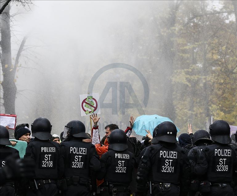 Polisi bubarkan demonstrasi anti-lockdown di Jerman