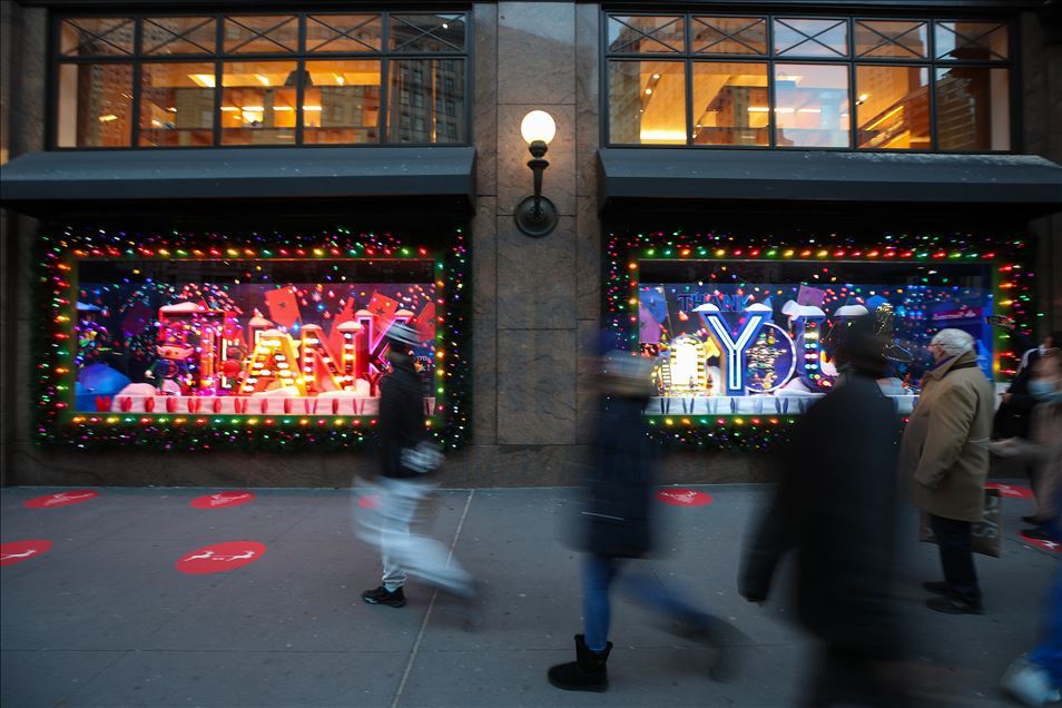 Macy’s Herald Square unveil its iconic holiday windows in NYC