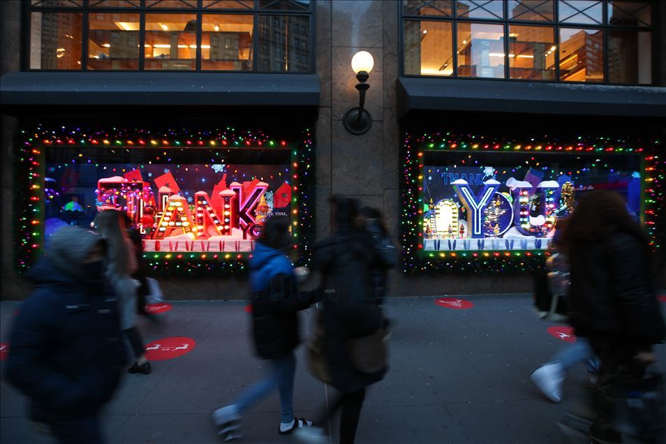 Macy’s Herald Square unveil its iconic holiday windows in NYC
