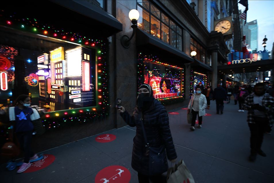 Macy’s Herald Square unveil its iconic holiday windows in NYC