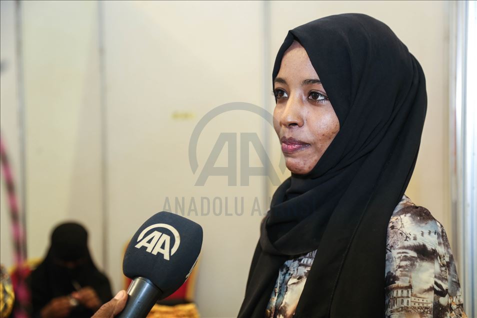 بأنامل سودانية.. ألف منتج يدوي يطمح إلى العالمية
