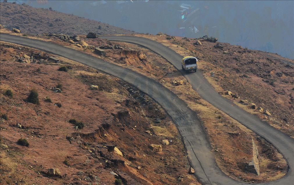 Hindistan hükümetinin göçebeleri yerlerinden ettiği iddiası