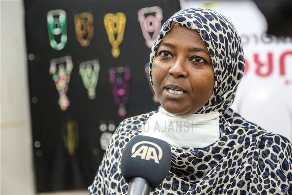 بأنامل سودانية.. ألف منتج يدوي يطمح إلى العالمية