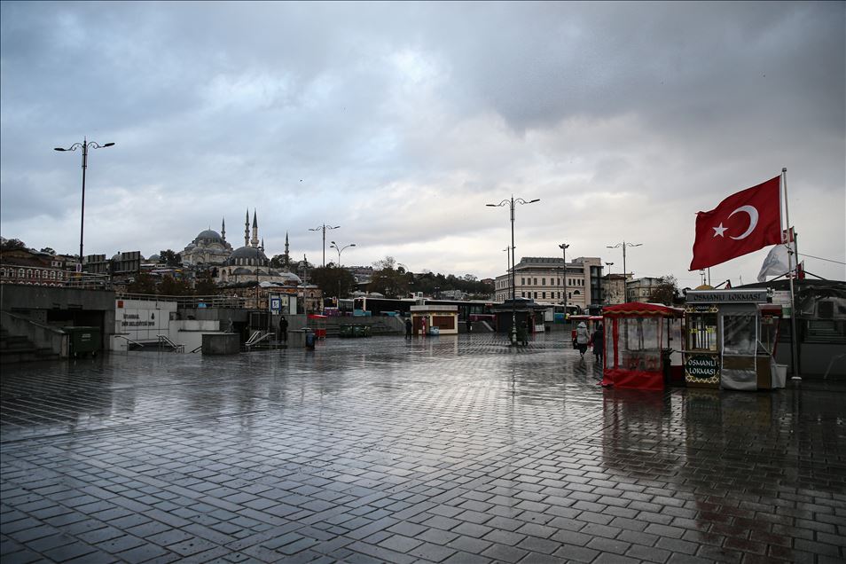 Kovid-19 tedbirleri kapsamında uygulanan sokağa çıkma kısıtlaması
