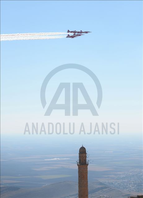 Turkish Stars perform over Mardin province