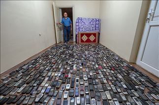 Turska: Za dvije decenije napravio kolekciju od 1.000 starih modela mobitela