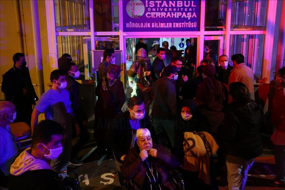 İstanbul Üniversitesi Cerrahpaşa Tıp Fakültesinde çıkan yangın söndürüldü