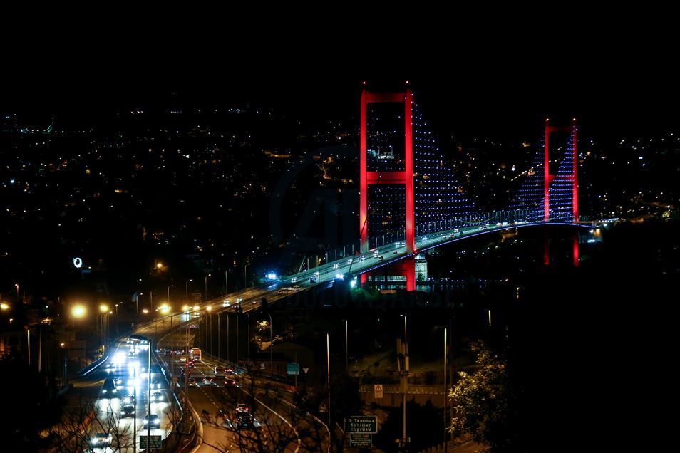 İstanbul'da sokağa çıkma kısıtlamasının ardından hayat normale döndü
