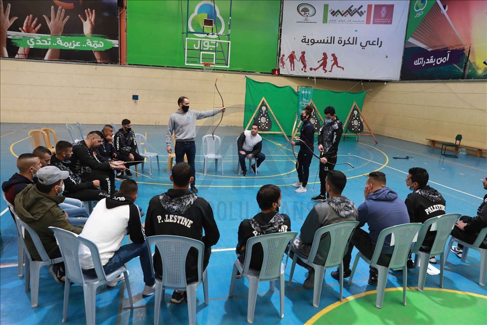 افتتاح دورة لرماية القوس في فلسطين بدعم تركي