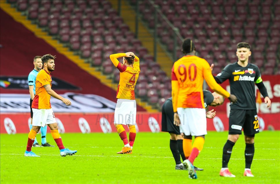 Galatasaray'dan Evinde Puan Kaybı