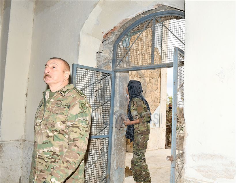 Azerbaycan Cumhurbaşkanı Aliyev, işgalden kurtarılan Ağdam'ı ziyaret etti 