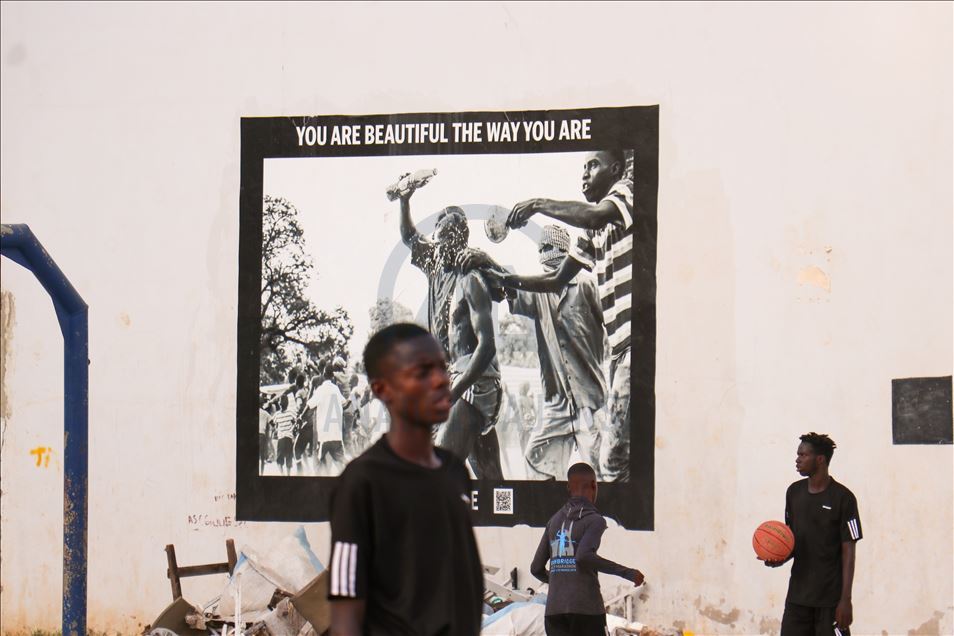 Afrikalı sanatçılar, "Olduğun gibi güzelsin" isimli çağdaş sanat projesinde birleşti
