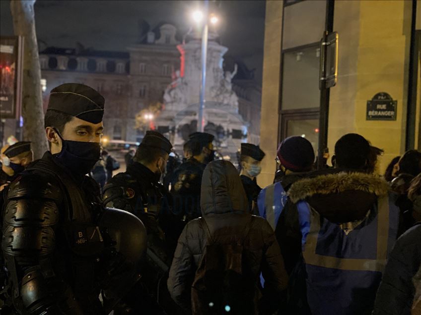 Police intervention in Paris