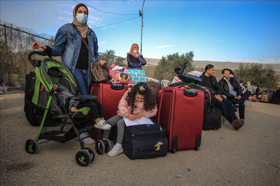 Mesir buka perlintasan Rafah dengan Gaza