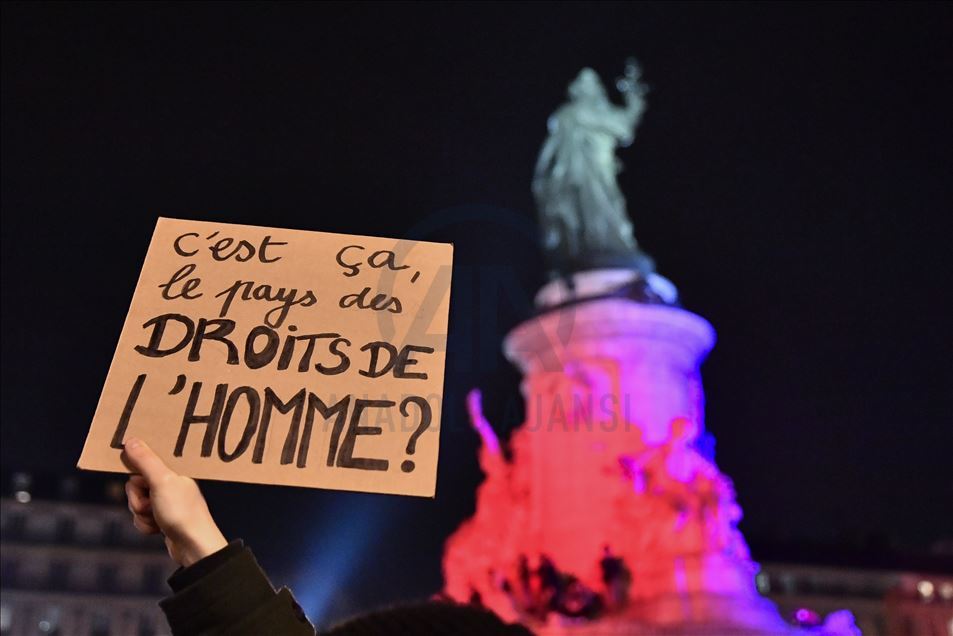 Protest against the mistreatment of Refugees and police brutality in Republic  Square, in Paris