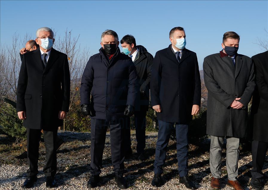 Podizanjem zastave na Humu počelo obilježavanje Dana državnosti BiH