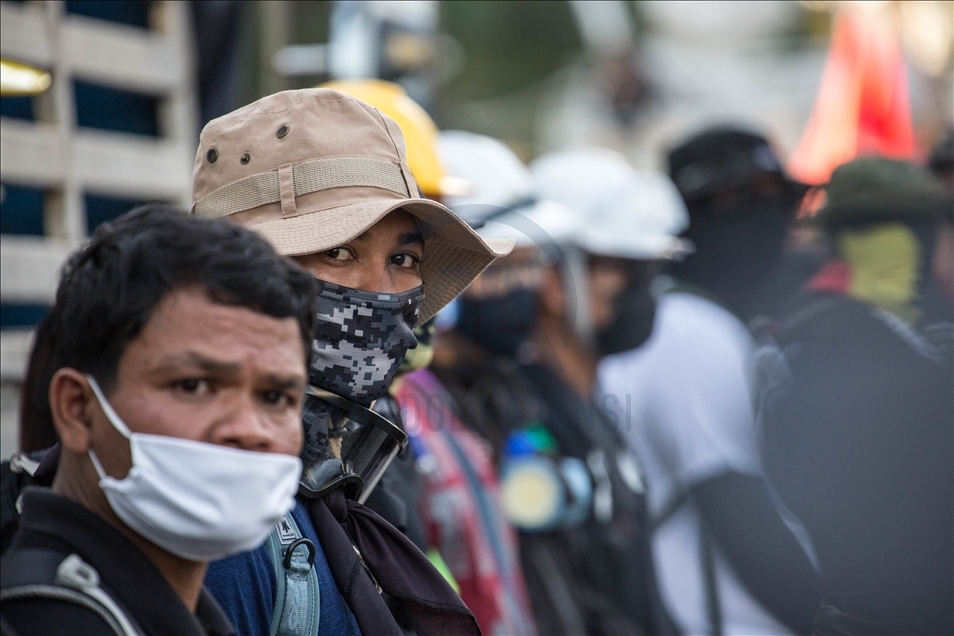 Tayland'da hükümet karşıtları monarşi reformu için protesto düzenledi