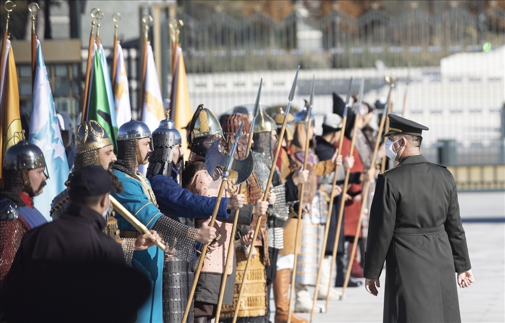Cumhurbaşkanı Erdoğan, Türkiye'ye gelen Katar Emiri Al Sani'yi resmi törenle karşıladı