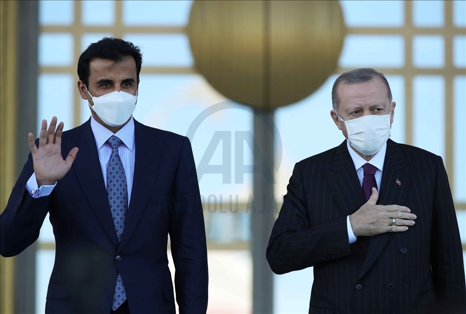 وسط مراسم رسمية.. الرئيس أردوغان يستقبل أمير قطر