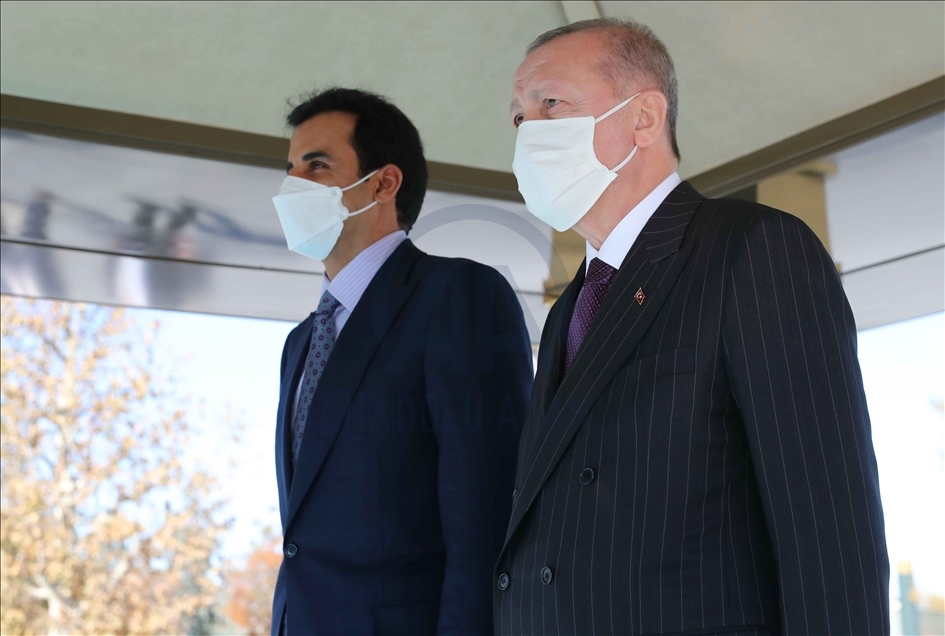 وسط مراسم رسمية.. الرئيس أردوغان يستقبل أمير قطر