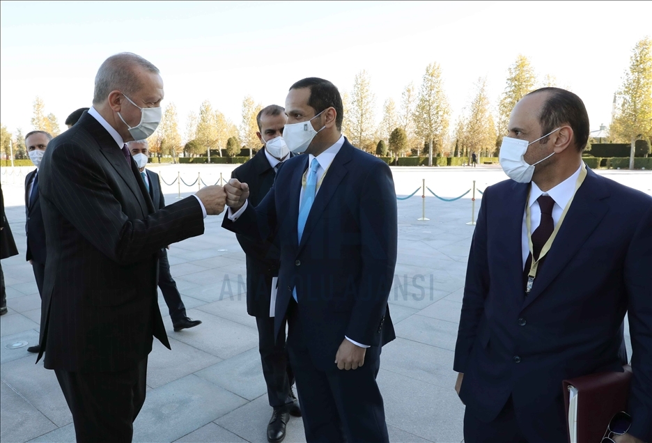 وسط مراسم رسمية.. الرئيس أردوغان يستقبل أمير قطر