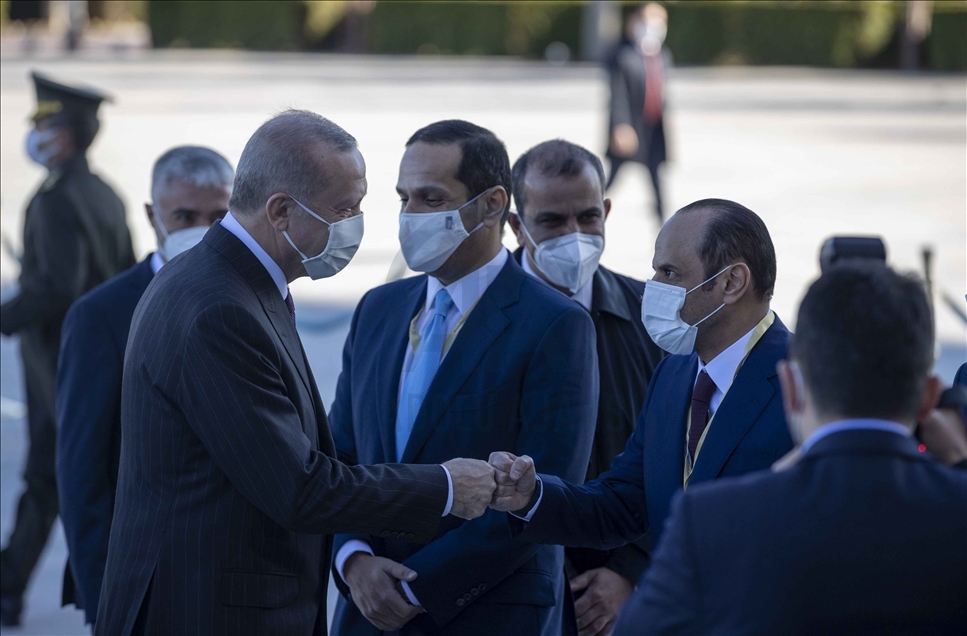 وسط مراسم رسمية.. الرئيس أردوغان يستقبل أمير قطر